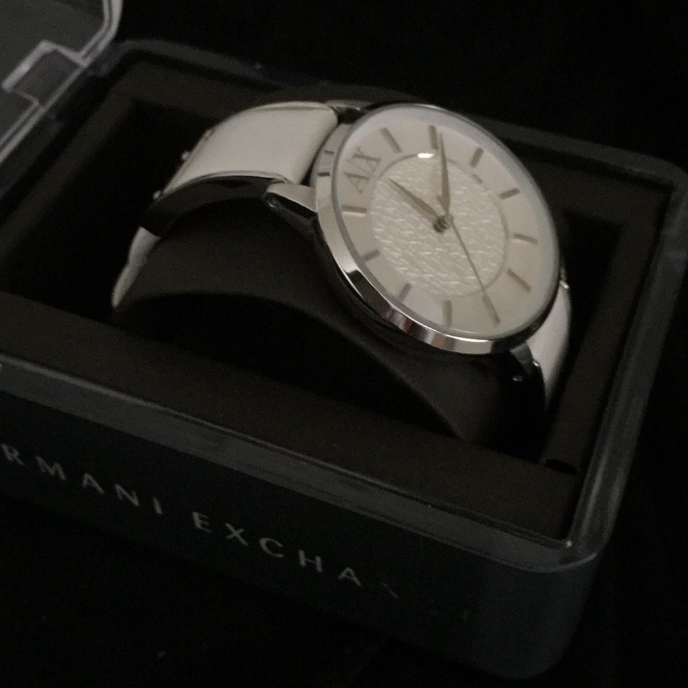 ARMANI EXCHANGE - Picture 6 of 11